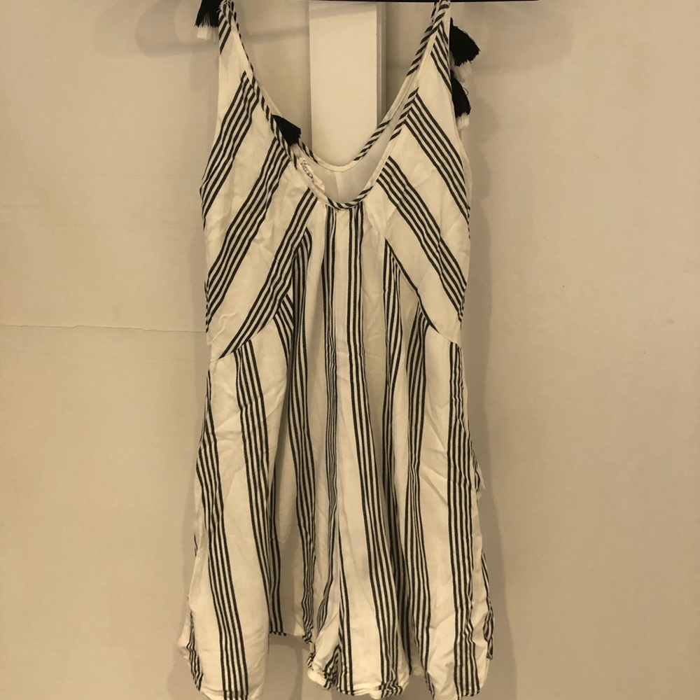 NanaMacs Tori stripped romper (black and white) size smal